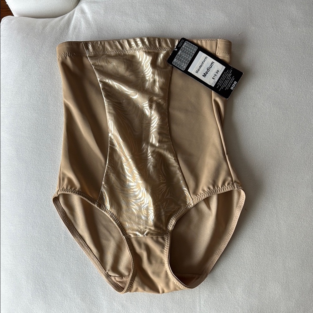 NWT High-Waisted Shapewear Briefs in Nude Color Sz Medium